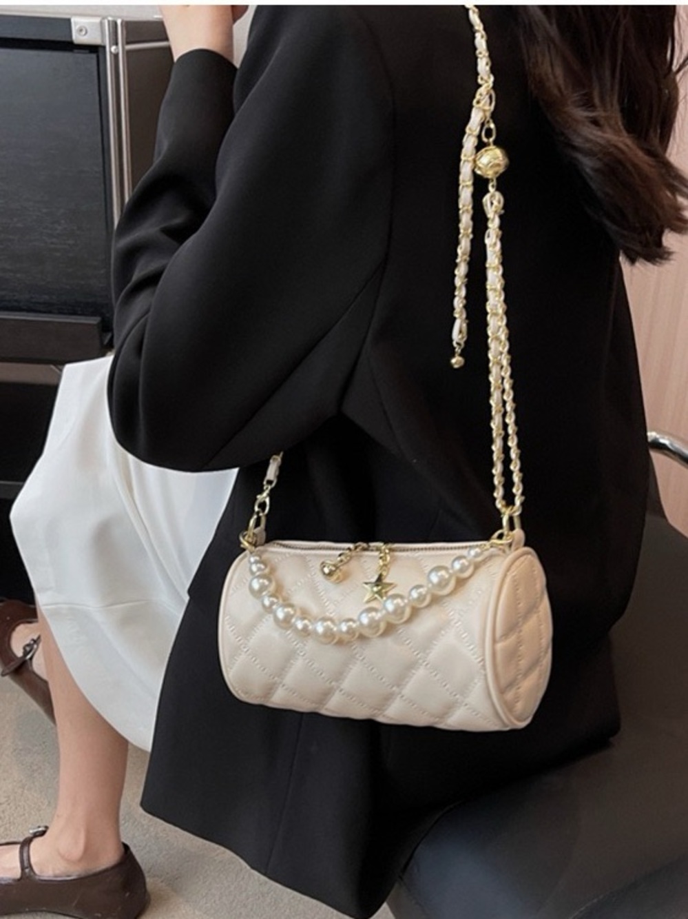 Elegant Pearl-Accented Quilted Shoulder Bag - Cream